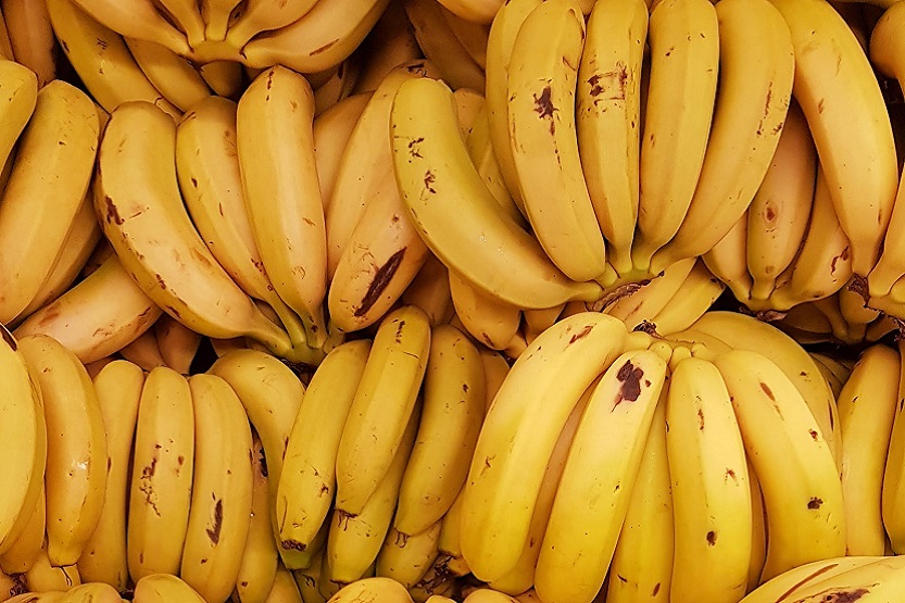 Lee más sobre el artículo ¿Cuántas calorías tiene un plátano?