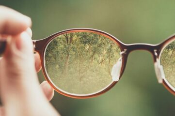 Hipermetropía en un ojo