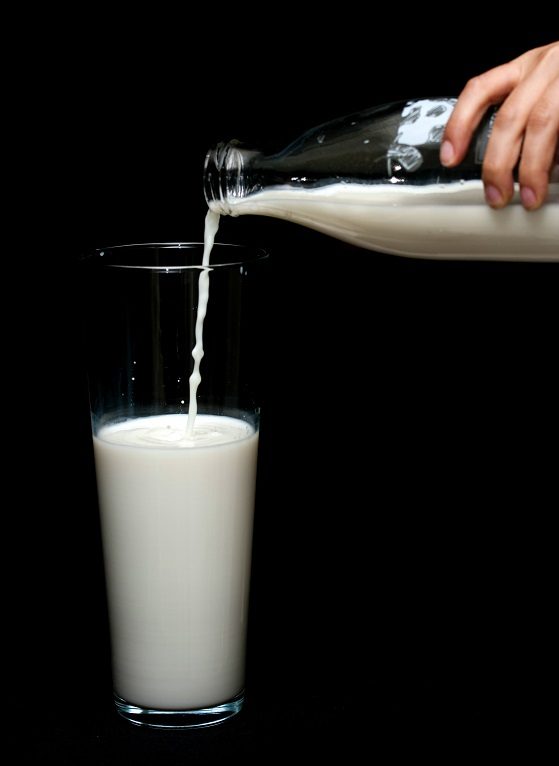 Leche pasteurizada - Unsplash Engin Akyurt