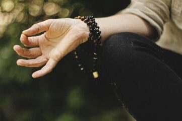 Mudras y yoga, el poder de las manos