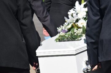 ¿Por qué planificar el funeral de un familiar?