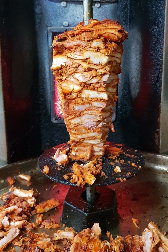 Preparación de kebab - Unsplash Syed Hussaini