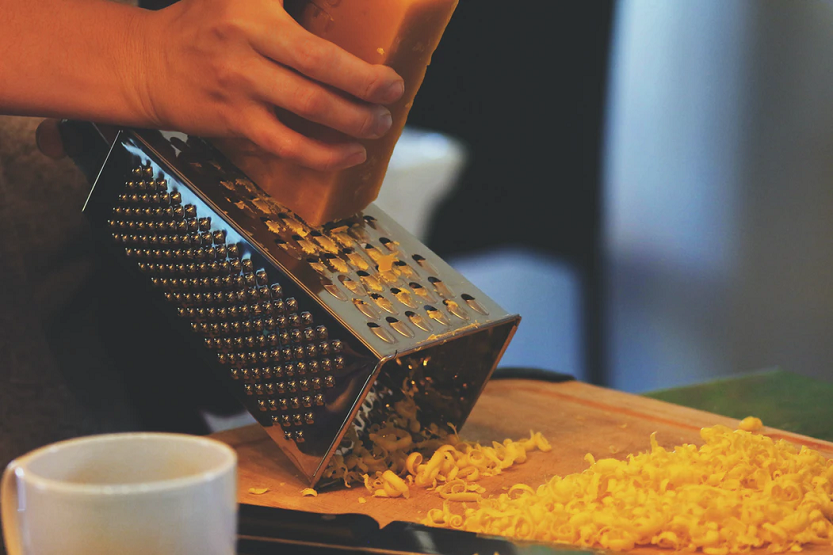 En este momento estás viendo Queso rallado, ingredientes en la cocina