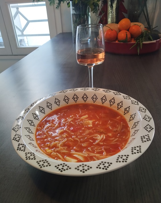 Sopa de pescado con merluza - Saludteca